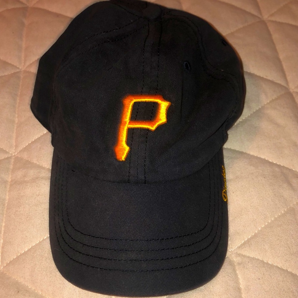 Women’s Pittsburgh Pirates ball cap